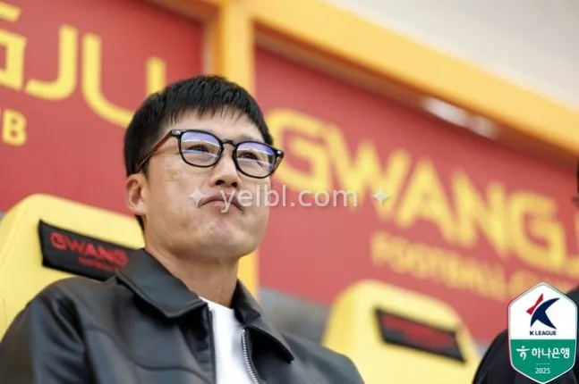 '이정효 감독 떠나보낸' 광주, 새 사령탑 선임 '빨간불'