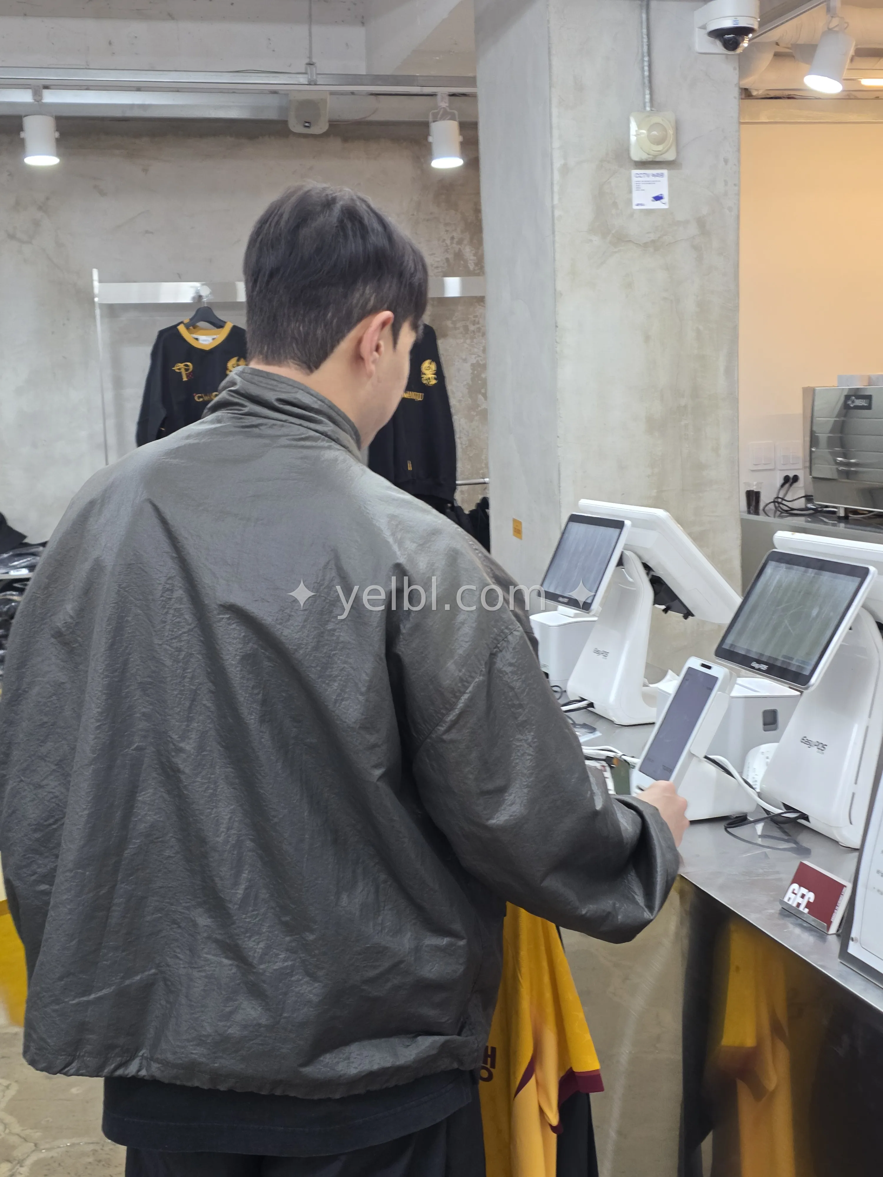 광주 카페에 갔습니다.