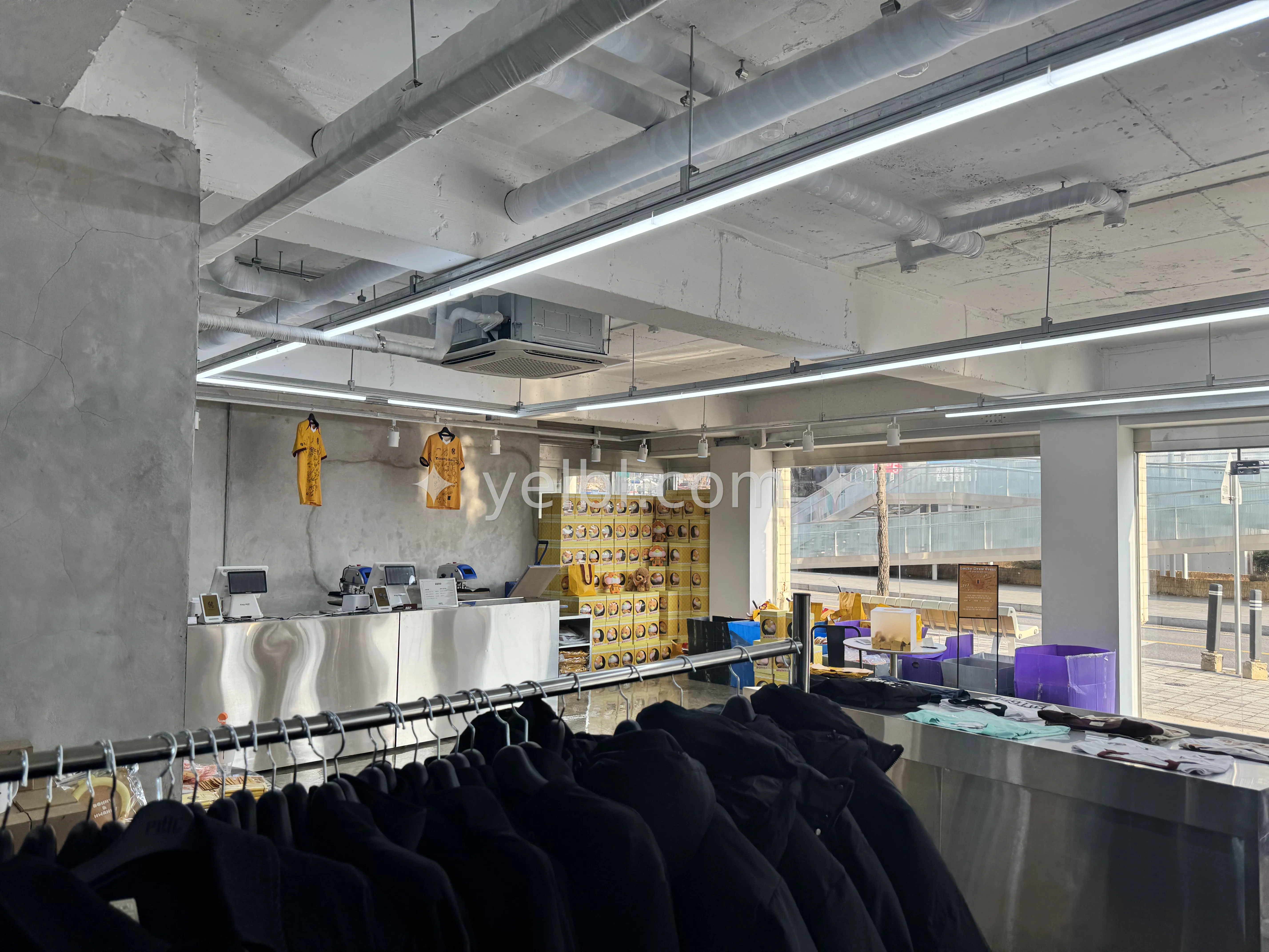 내일도 광주 스토어에 갑니다